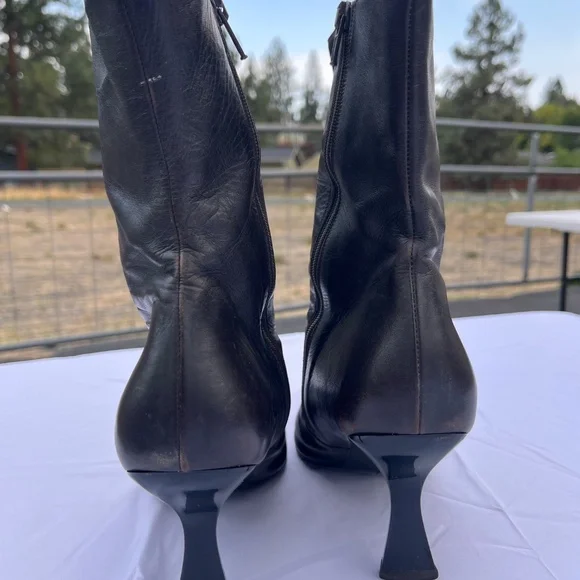 Chuckies New York Brown Leather Booties | Size 40 | US Size 9 - Picture 4 of 9